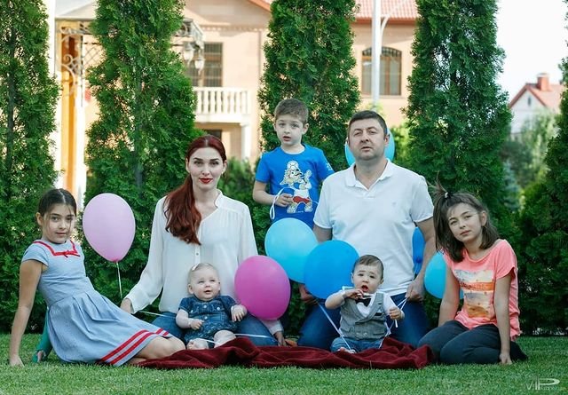 Gohar Harutyunyan Family