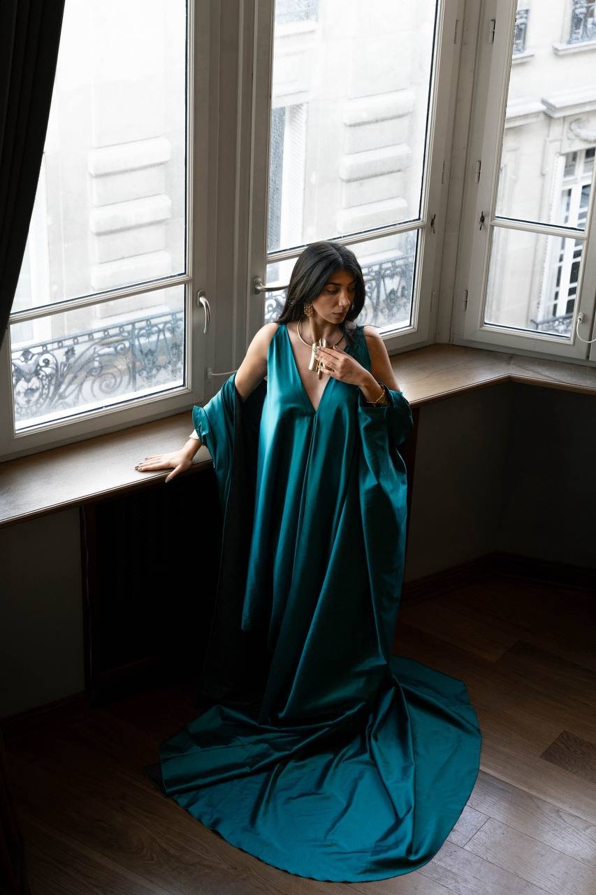Maria-Gharibian-Paris-Fashion-Week-Hoonch2.jpeg